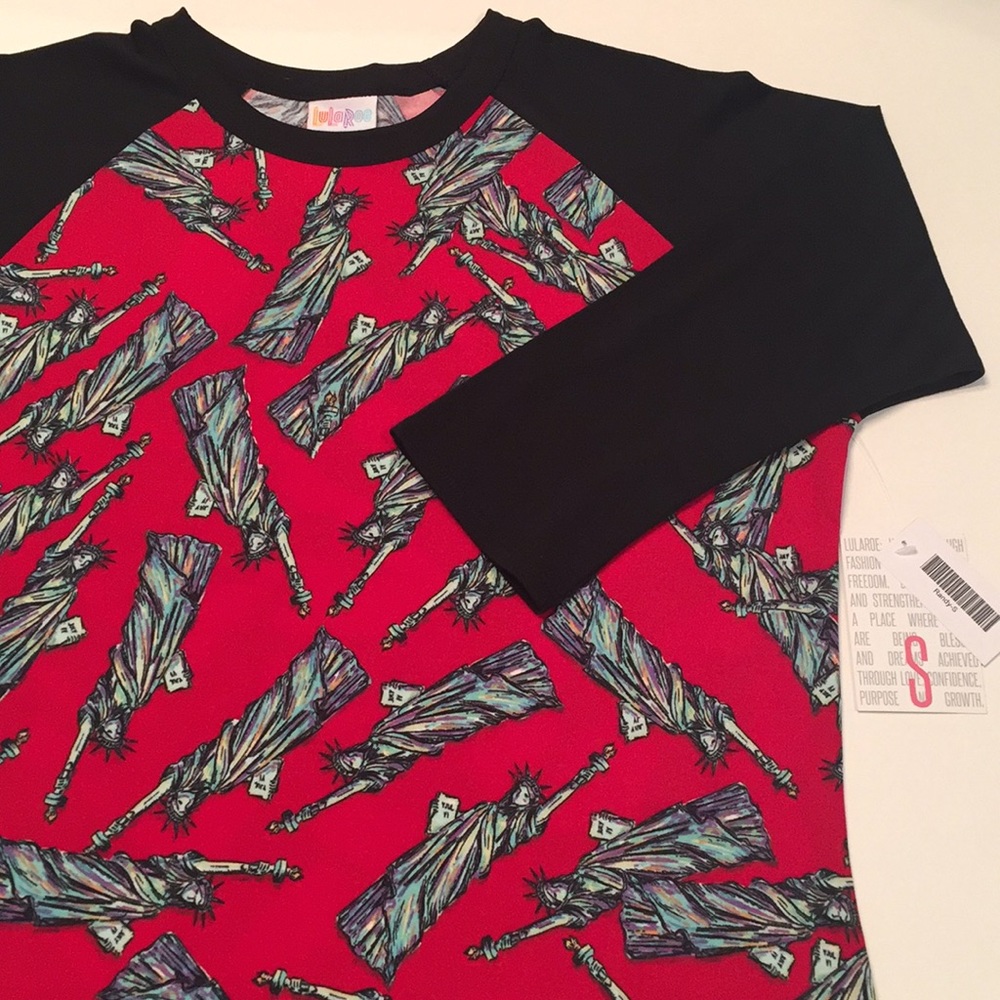 NEW LuLaRoe Randy Baseball Tee